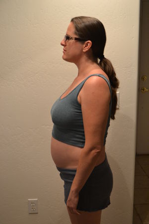 Jen's belly at 21 weeks; 2012-07-22